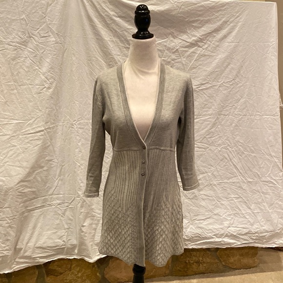 Super cute, long gray cardigan with buttons. - Picture 1 of 6